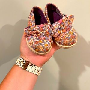 TOMS Floral Shoes